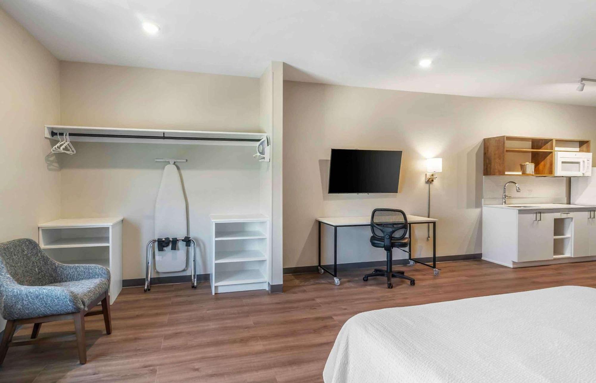 Extended Stay America Premier Suites - Fort Myers - Airport Exterior photo